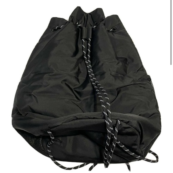 Victoria’s Secret PINK insulated bag - Picture 2 of 4